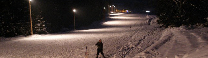 partia-dragus-motul-dragusului-brasov-romania-ski-si-snowboard-nocturna