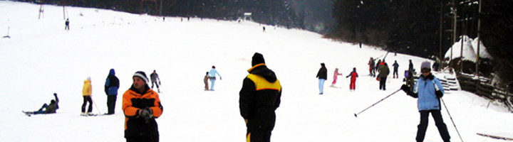 3-durau-neamt-poiana-soarelui-partie-ski-snowboard-munte-statiune-zapada-iarna-schi