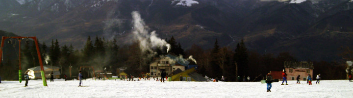 00_straja-hunedoara-statiune-partie-ski-partii-snowboard-iarna-zapada-munte-romania-schi
