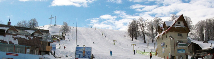 0_straja-hunedoara-statiune-partie-ski-partii-snowboard-iarna-zapada-munte-romania-schi