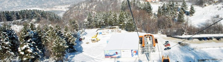2_pasul-valcan-hunedoara-partie-ski-si-snowboard-telegondola-munte-zapada-iarna-schi
