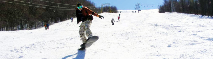 5-mogosa-maramures-ski-snowboard-partie-moski-romania-suior-zapada-munte-iarna-statiune
