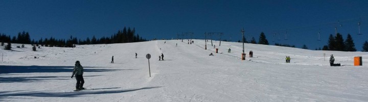 sss-ski-si-snowboard-unde-se-schiaza-in-romania-in-weekend-ul-februarie-2015-partie-strat-zapada